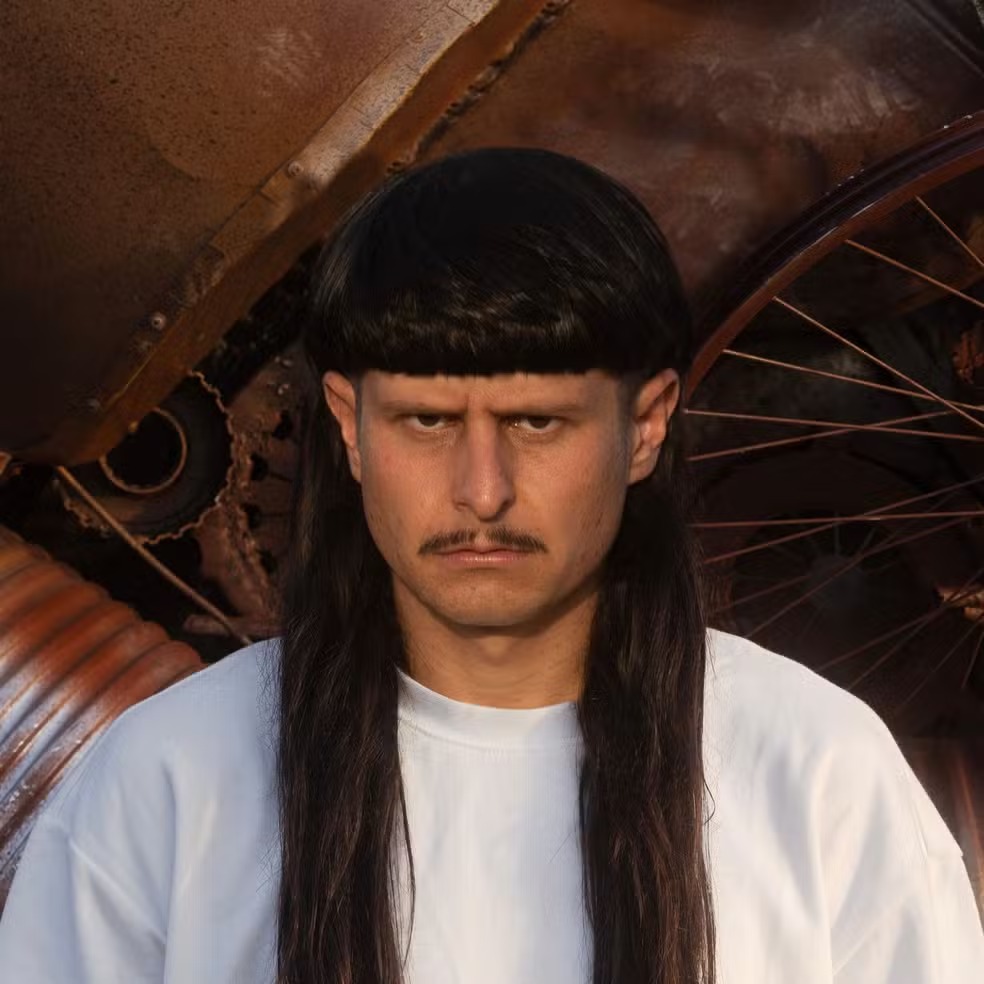 Cantor Oliver Tree está entre as vítimas do acidente de helicópteros no Rio de Janeiro. - Foto: Reprodução